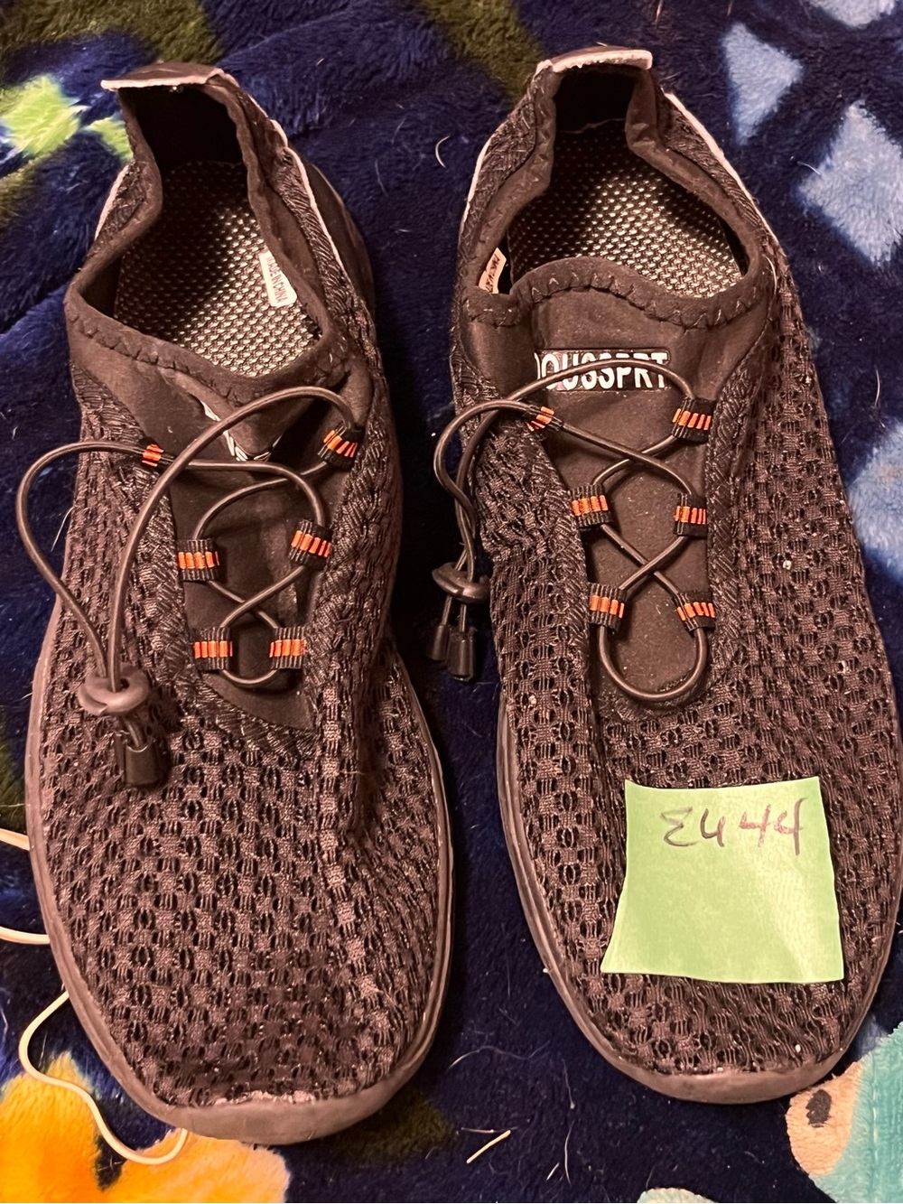 Doussprt blackmesh water shoes quick-dry fabric and bungee lacing. Sz 11